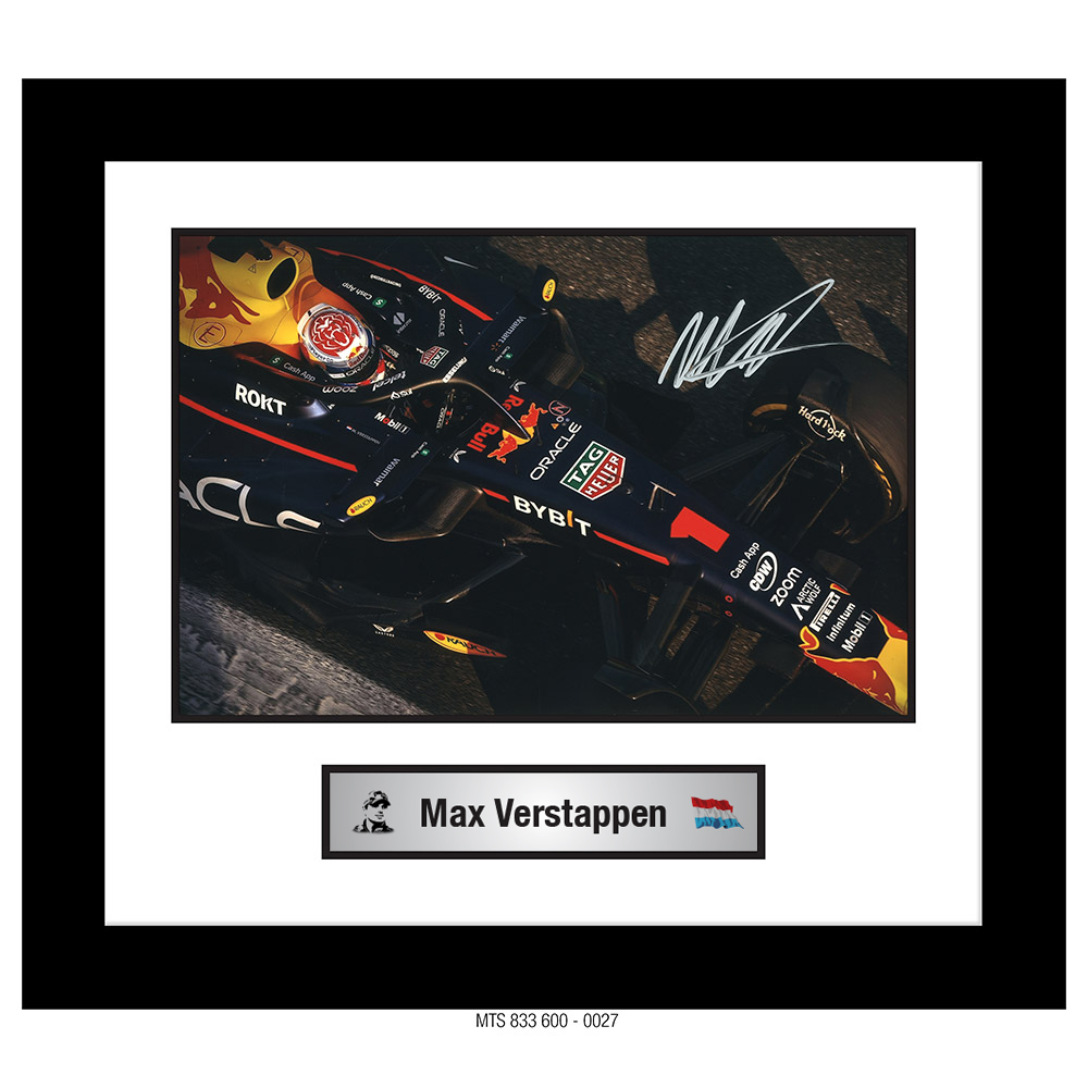 MAX VERSTAPPEN – AUTOGRAPHED PHOTO [FRAMED] 0027