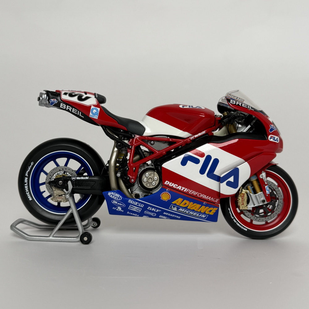 NEIL HODGSON - WSBK 2003 - DUCATI 999R F03 [1:12]